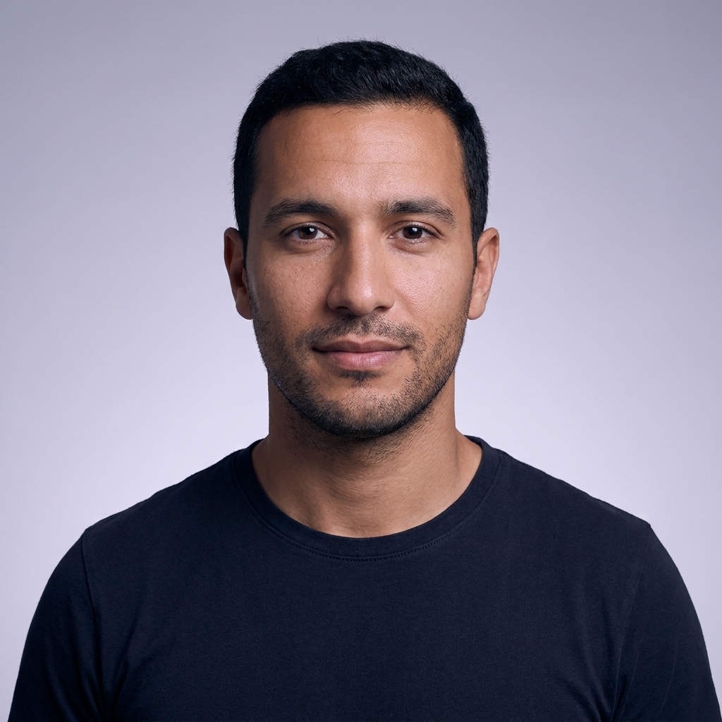 Fond de Teint Adaptatif Masculin – NÜRA